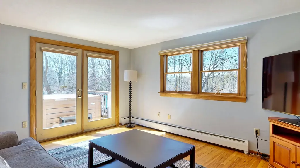 14 Thomas Drive Scarborough ME 04074