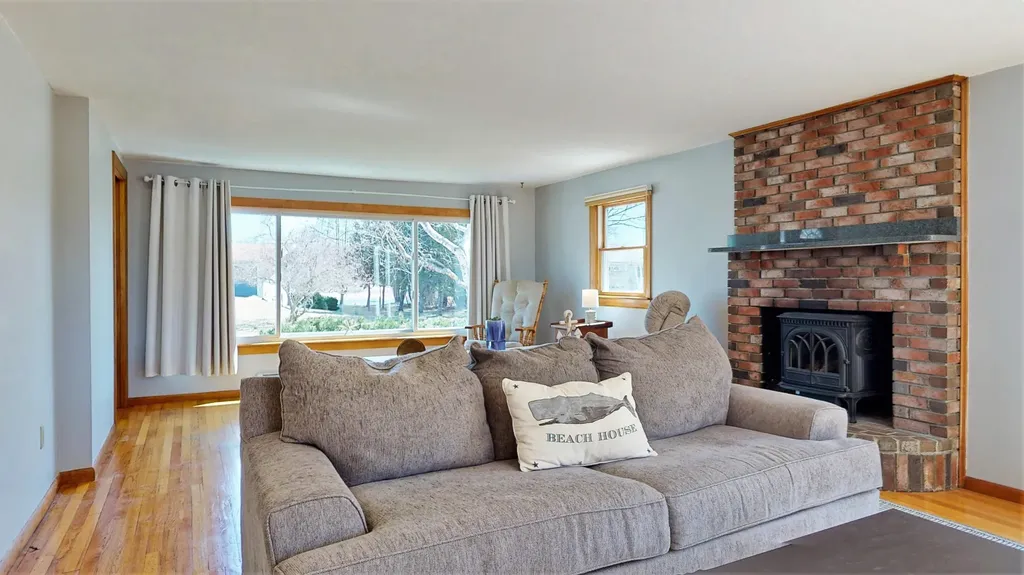 14 Thomas Drive Scarborough ME 04074