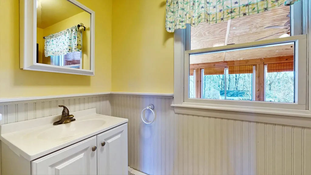14 Thomas Drive Scarborough ME 04074