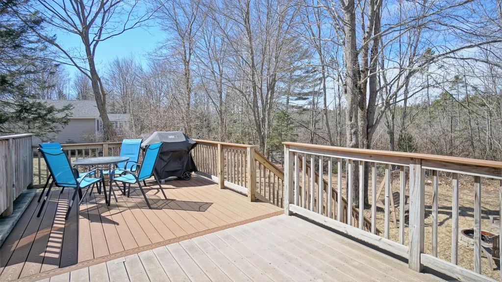 14 Thomas Drive Scarborough ME 04074