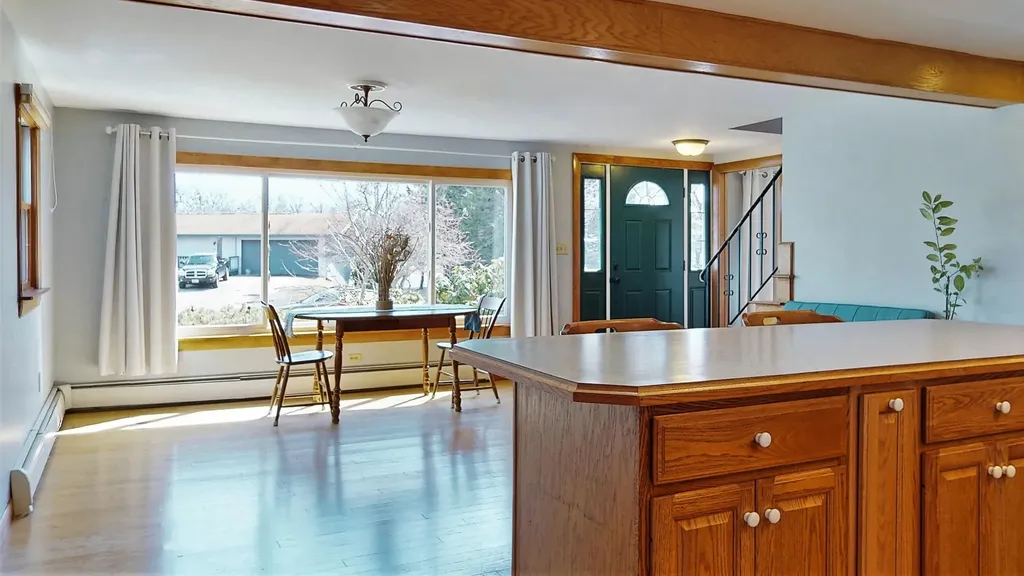 14 Thomas Drive Scarborough ME 04074
