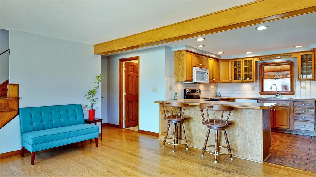14 Thomas Drive Scarborough ME 04074