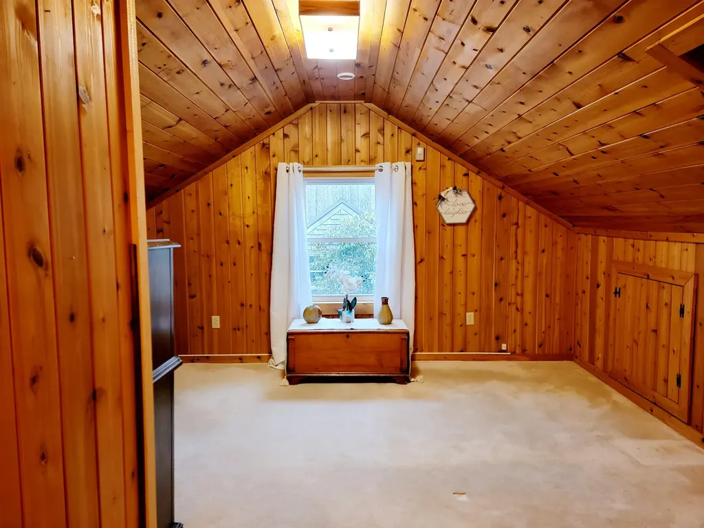 24 Abbotts Lane Verona Island ME 04416