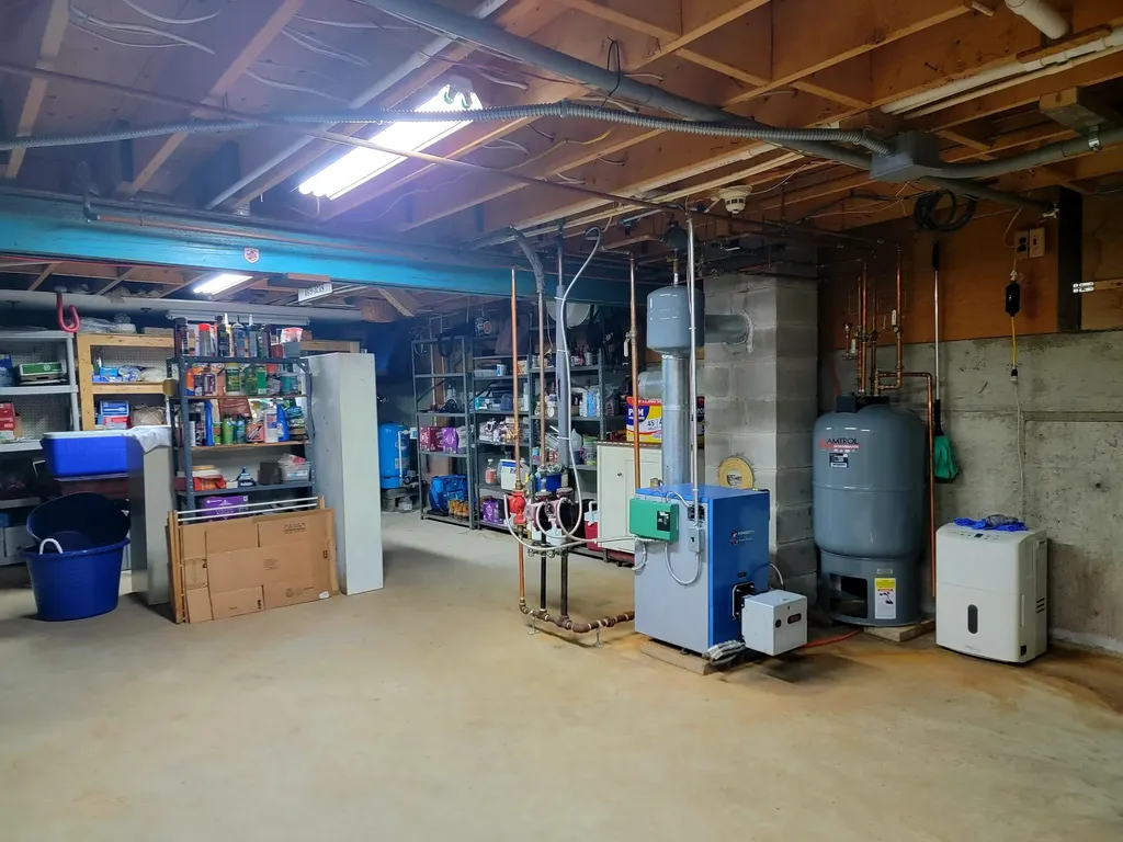 24 Abbotts Lane Verona Island ME 04416