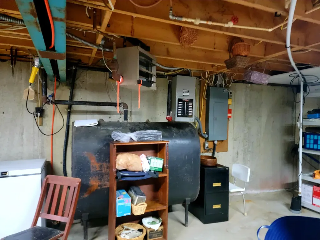 24 Abbotts Lane Verona Island ME 04416