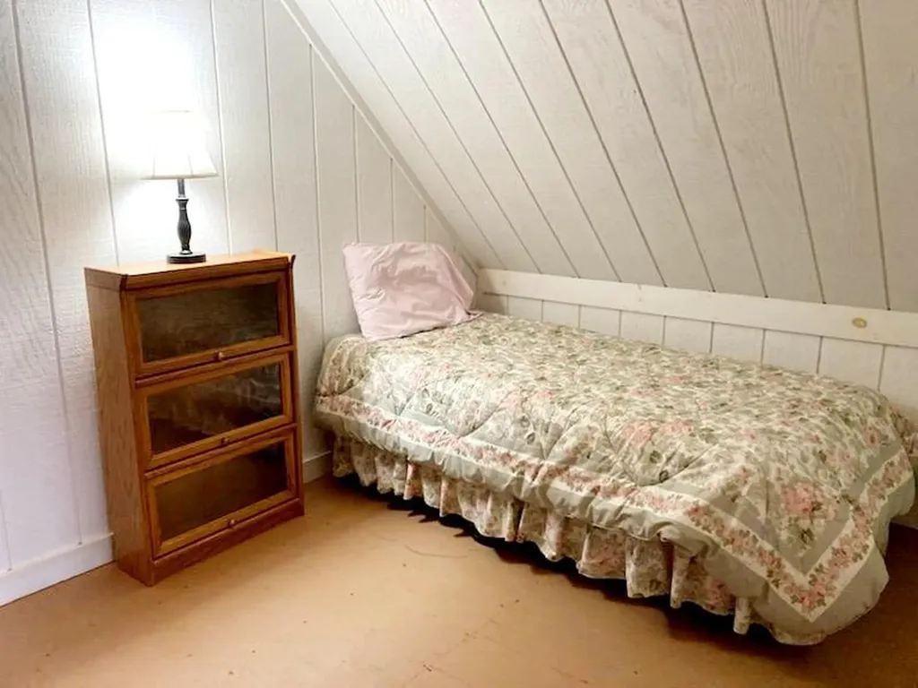 24 Abbotts Lane Verona Island ME 04416