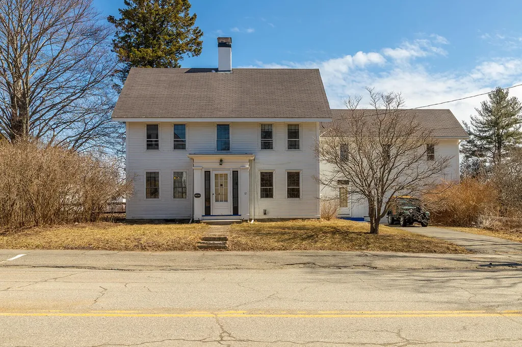 12 Knox Street Thomaston ME 04861