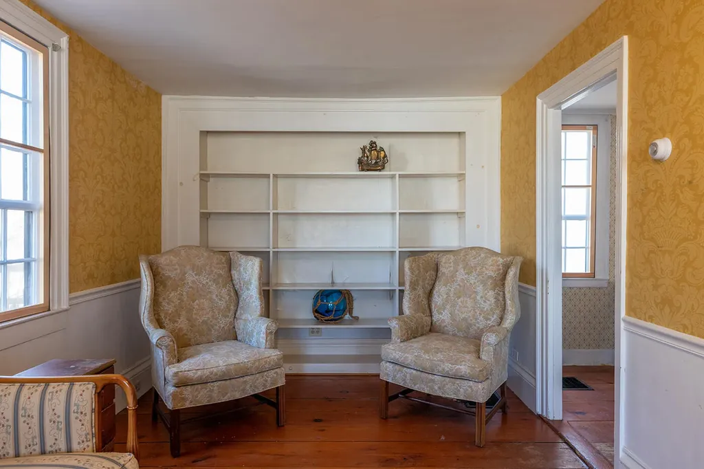 12 Knox Street Thomaston ME 04861