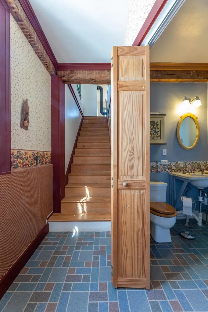 12 Knox Street Thomaston ME 04861