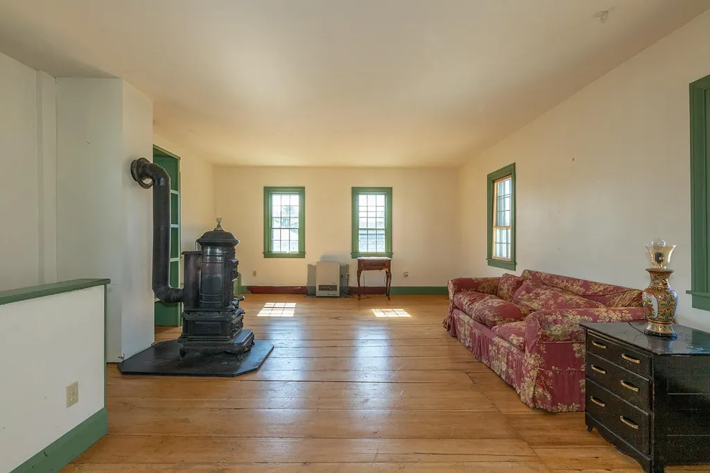 12 Knox Street Thomaston ME 04861