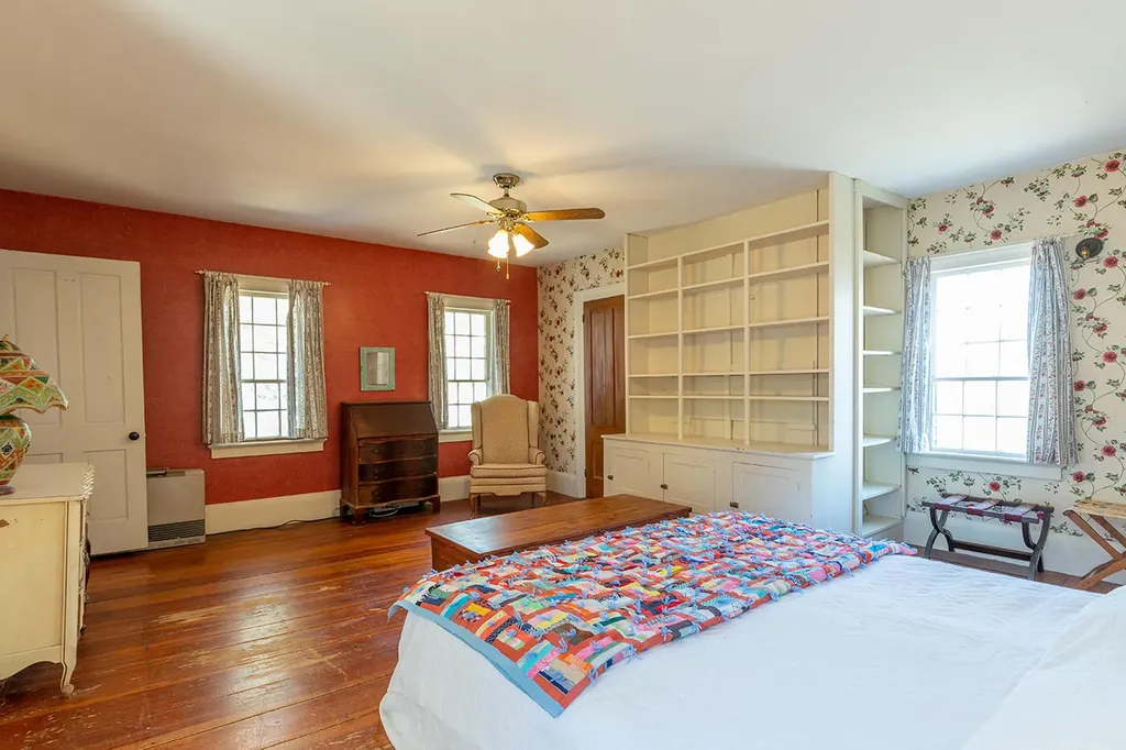 12 Knox Street Thomaston ME 04861