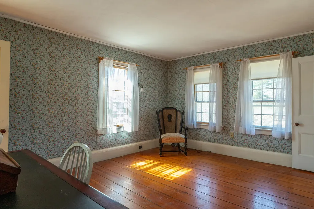 12 Knox Street Thomaston ME 04861
