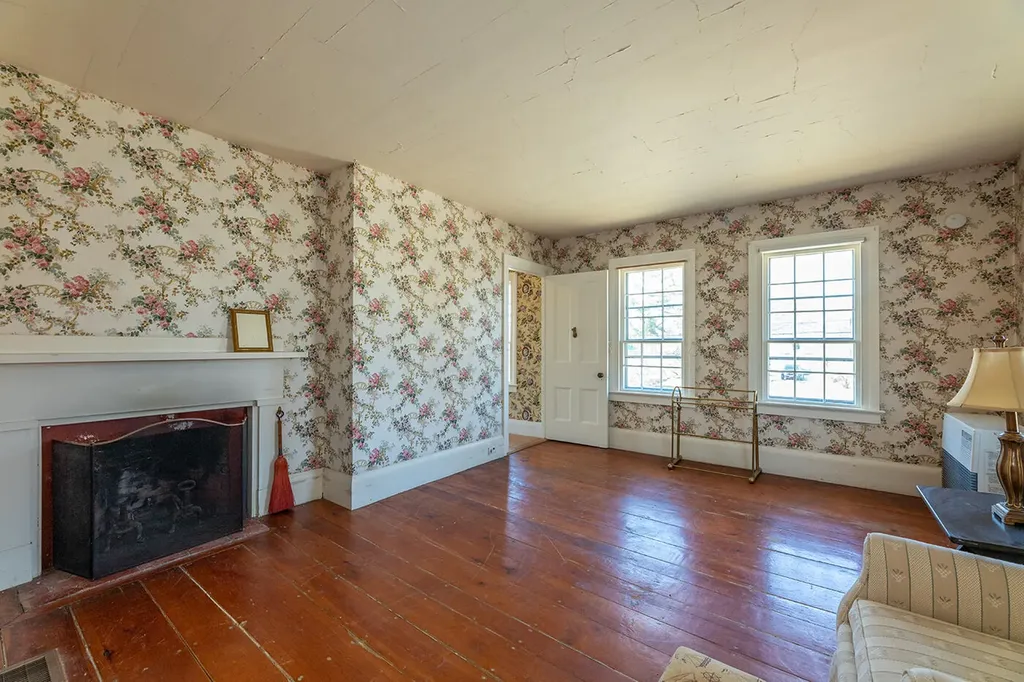 12 Knox Street Thomaston ME 04861