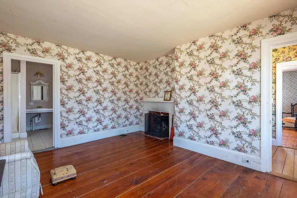 12 Knox Street Thomaston ME 04861