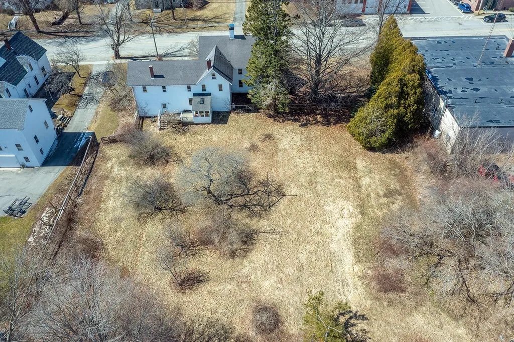12 Knox Street Thomaston ME 04861