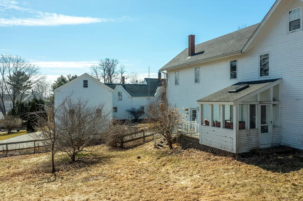 12 Knox Street Thomaston ME 04861