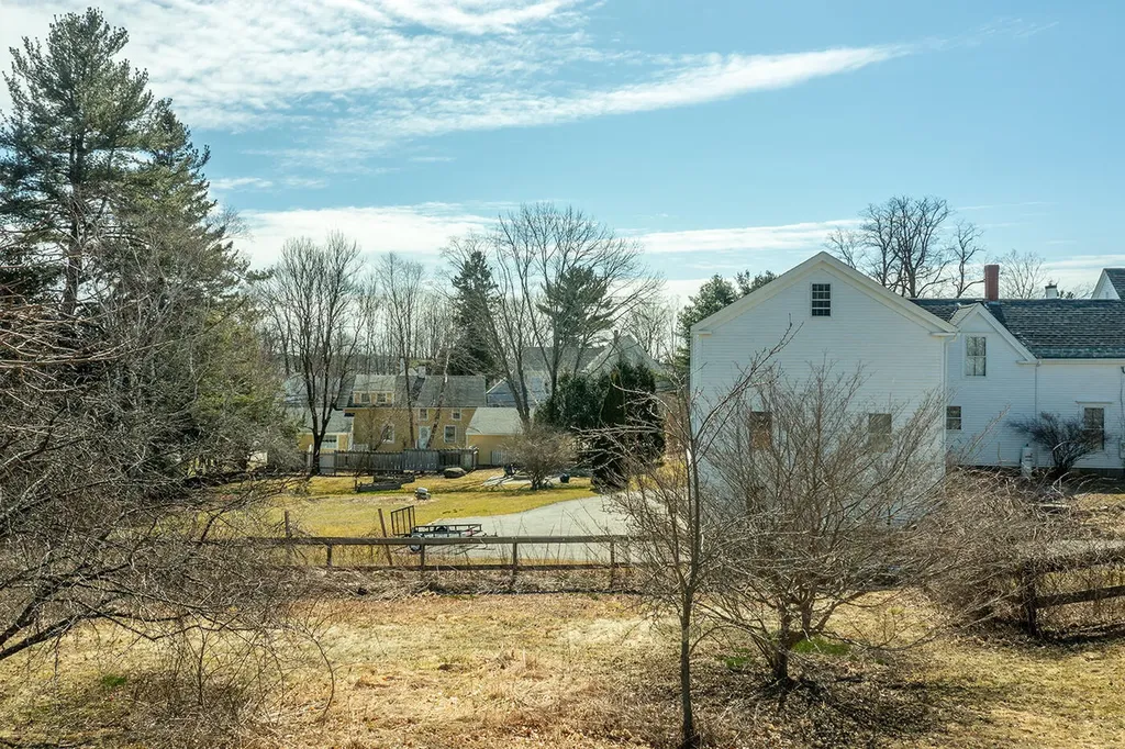 12 Knox Street Thomaston ME 04861