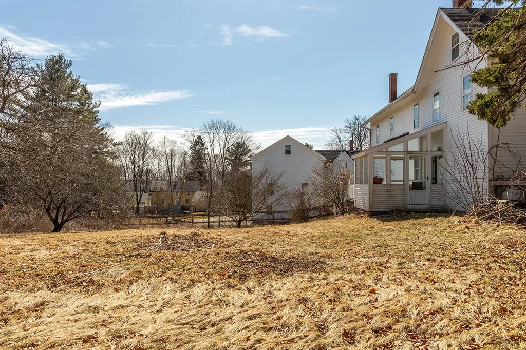 12 Knox Street Thomaston ME 04861