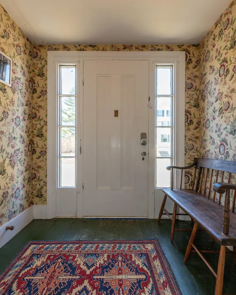 12 Knox Street Thomaston ME 04861