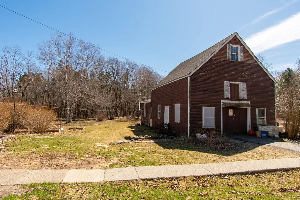 473 Old County Road Rockland ME 04841