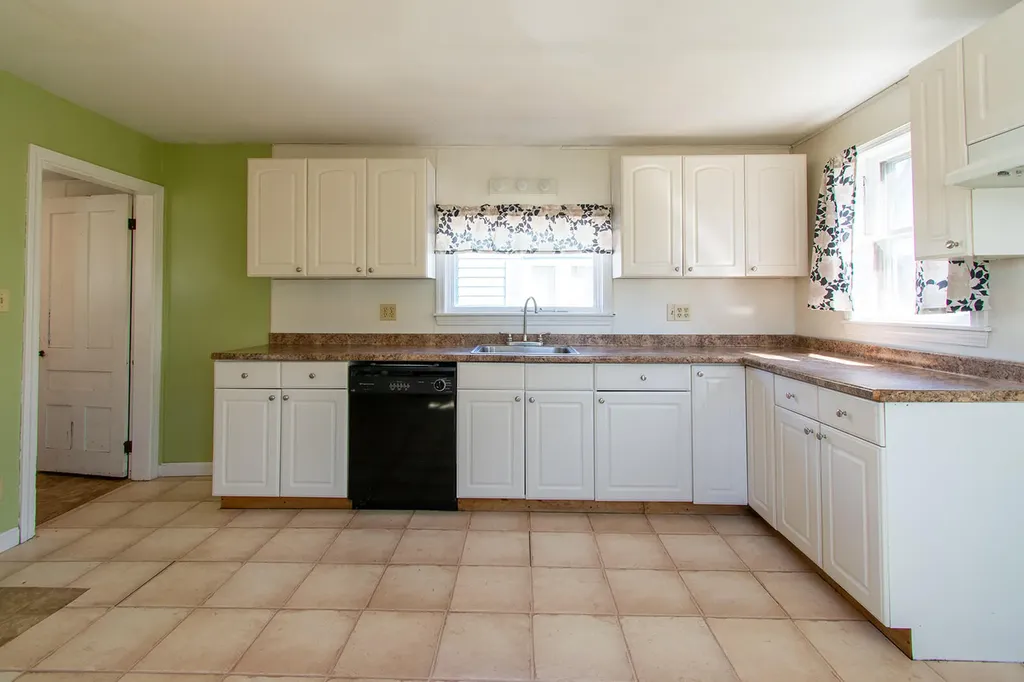 473 Old County Road Rockland ME 04841