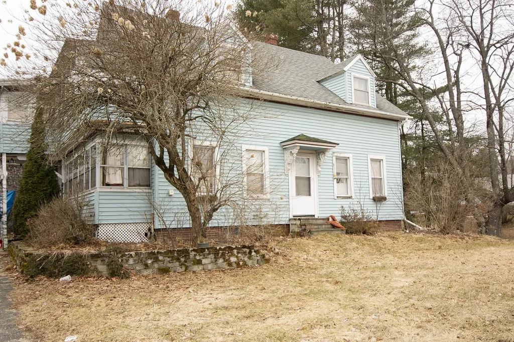 207 Lisbon Street Lisbon ME 04250