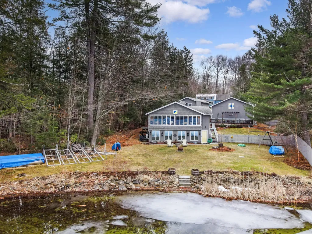 248 Memorial Drive Winthrop ME 04364