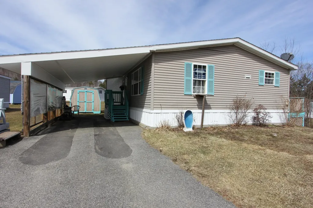 83 Village Drive Lewiston ME 04240