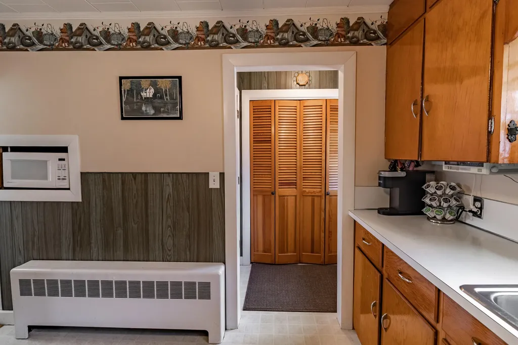 13 Robbins Avenue Dixfield ME 04224