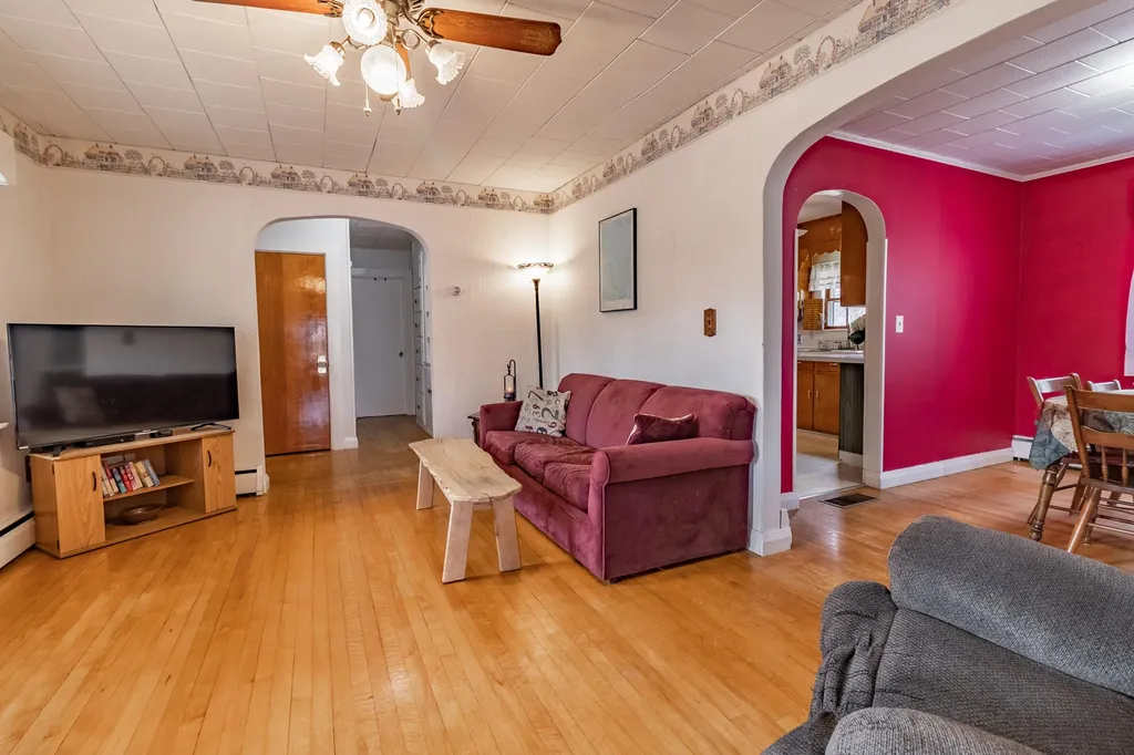 13 Robbins Avenue Dixfield ME 04224