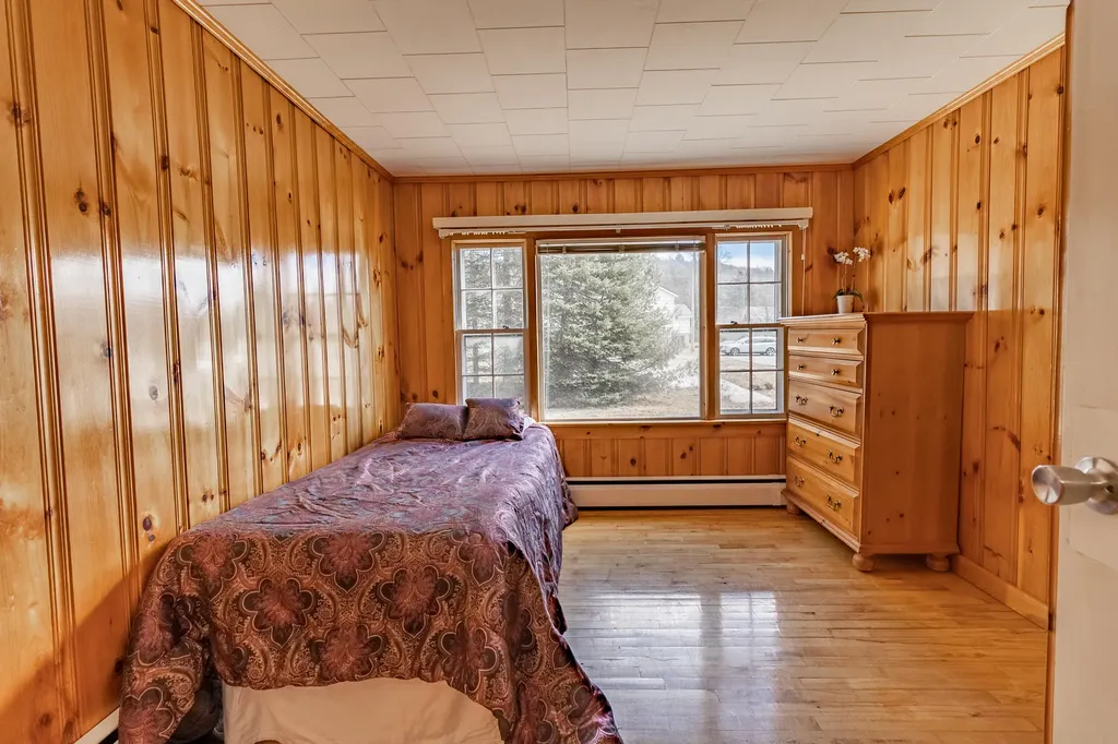 13 Robbins Avenue Dixfield ME 04224
