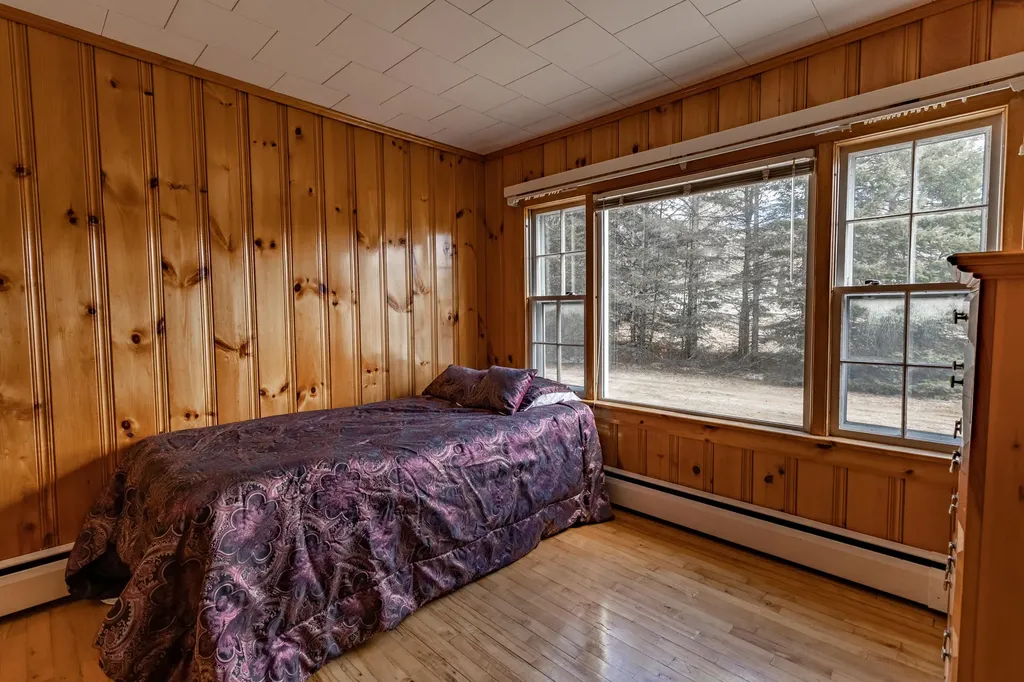 13 Robbins Avenue Dixfield ME 04224