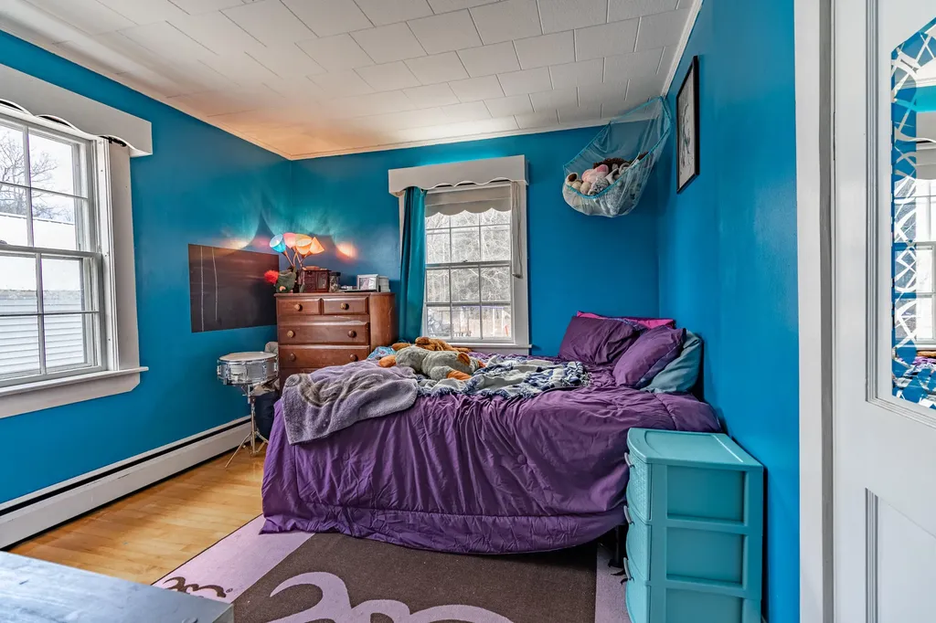 13 Robbins Avenue Dixfield ME 04224