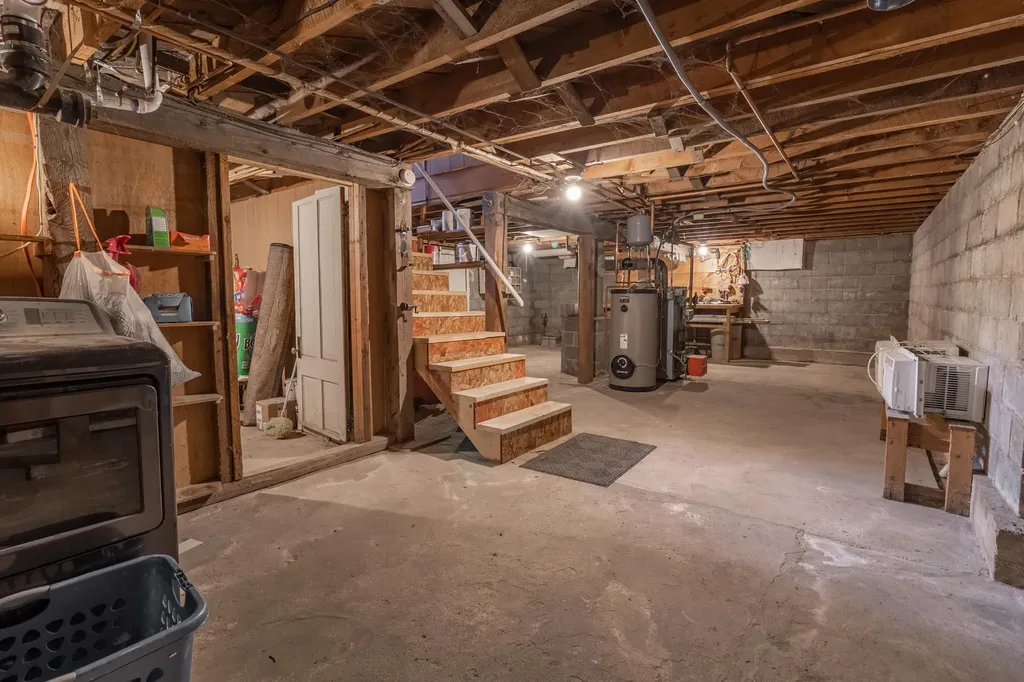 13 Robbins Avenue Dixfield ME 04224