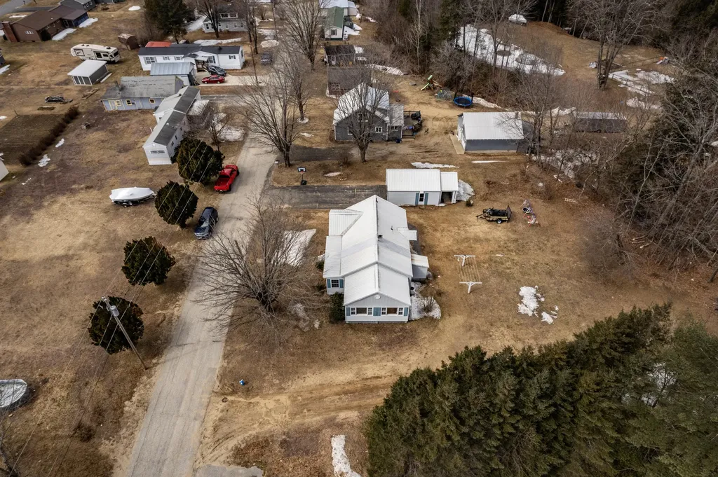 13 Robbins Avenue Dixfield ME 04224