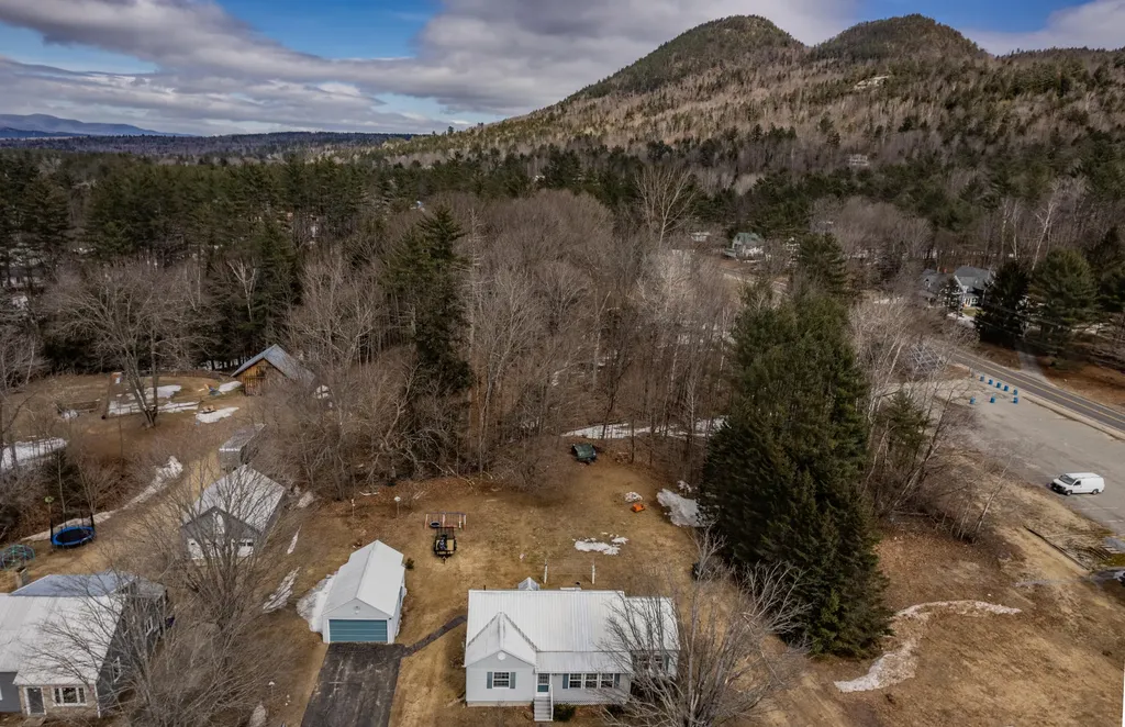 13 Robbins Avenue Dixfield ME 04224