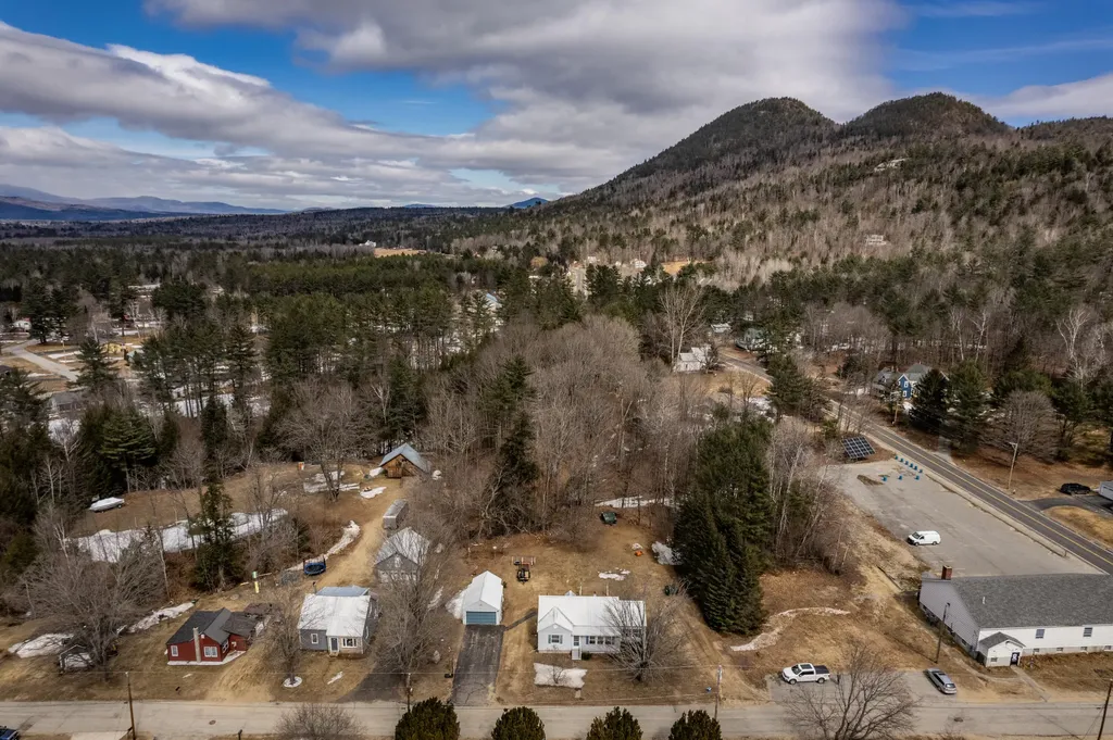 13 Robbins Avenue Dixfield ME 04224