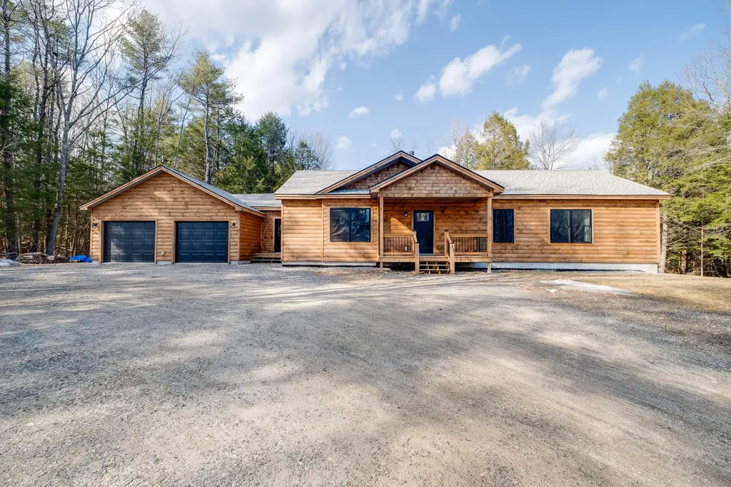 33 Windy Hollow Lane Bowdoinham ME 04008