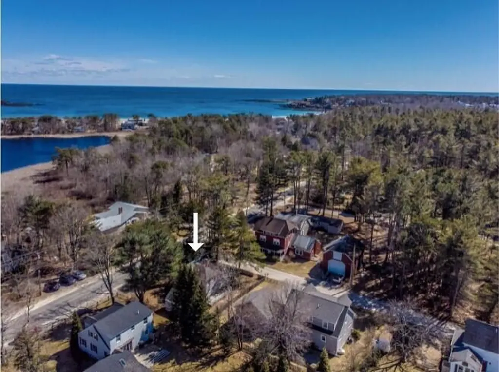 449 Black Point Road Scarborough ME 04074