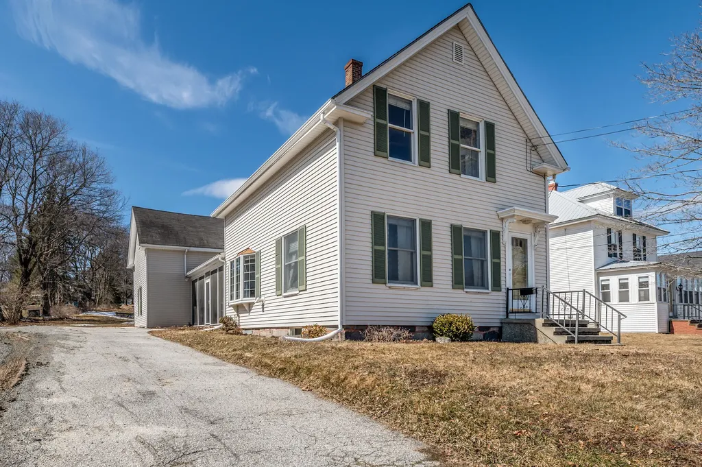 657 Main Street Old Town ME 04468