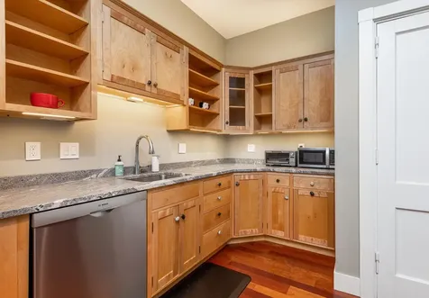 166 Pleasant Avenue Portland ME 04103