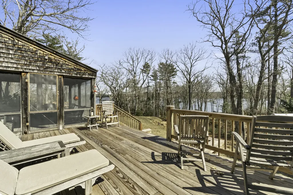 22 Mccarty Cove Road Westport Island ME 04578