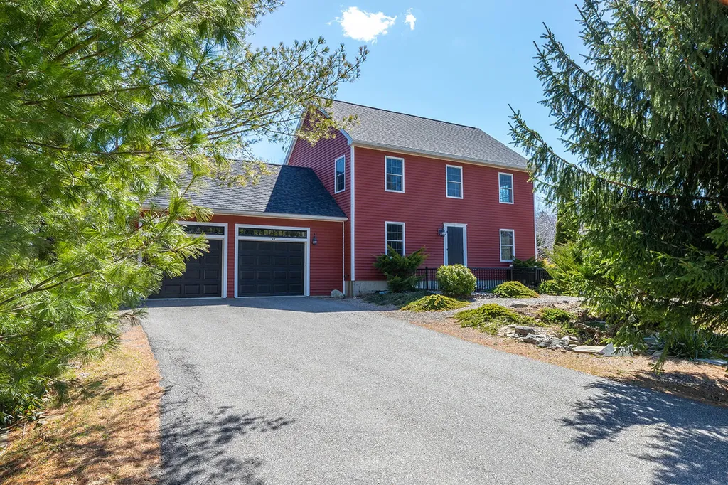 27 Clam Cove Drive Rockport ME 04856