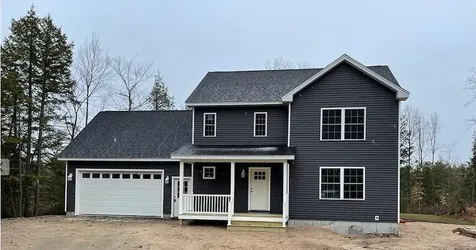 10 Ward Road Sebago ME 04029