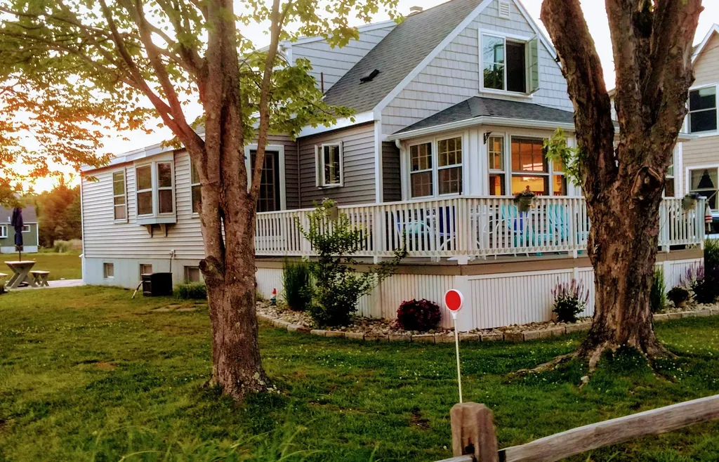 184 West Grand Avenue Old Orchard Beach ME 04064