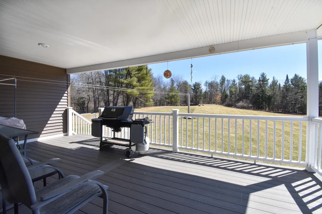 57 W Merrill Road Topsham ME 04086