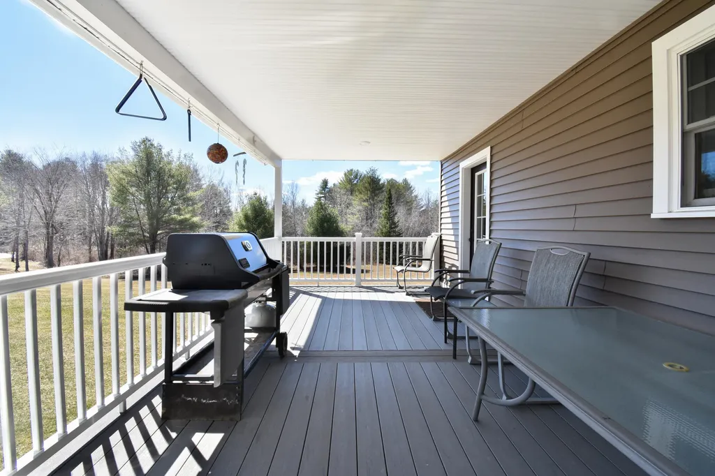 57 W Merrill Road Topsham ME 04086
