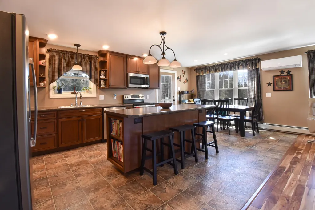 57 W Merrill Road Topsham ME 04086