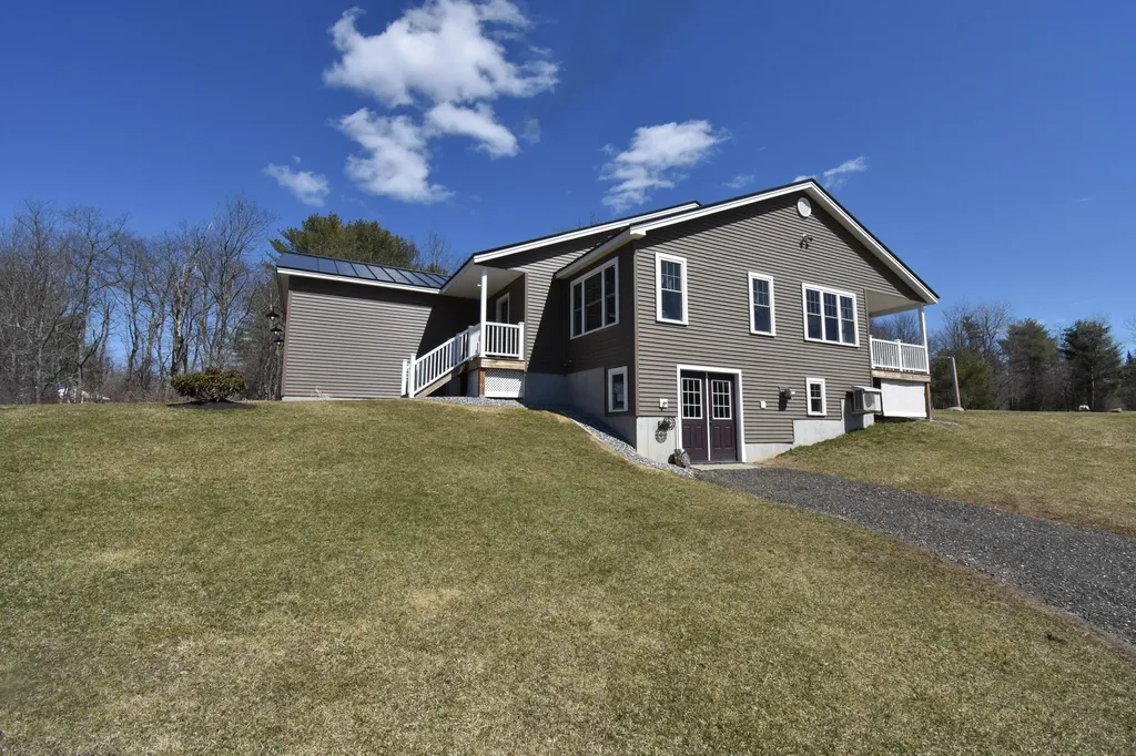 57 W Merrill Road Topsham ME 04086