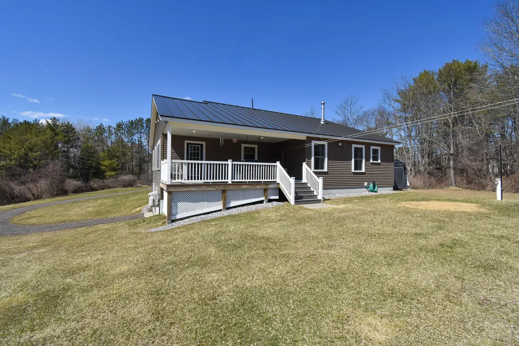 57 W Merrill Road Topsham ME 04086